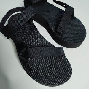 Teva Women's Flatform Universal, Black, Size 6